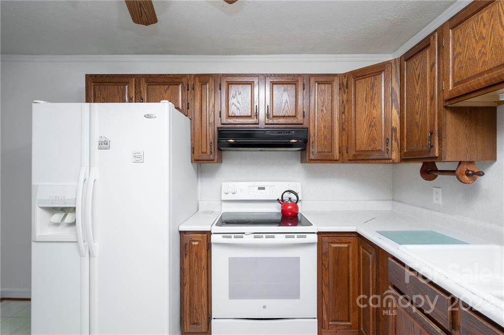 9 Azalea Road Arden NC 28704