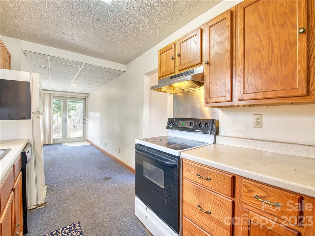 884 North Canton Road Canton NC 28716