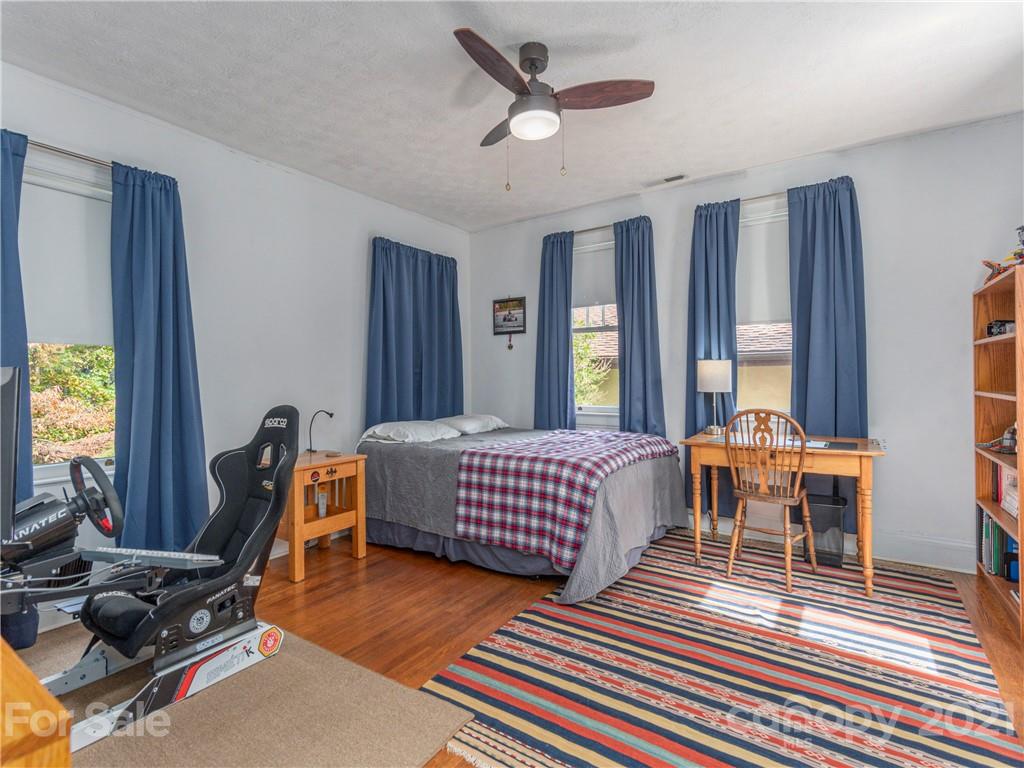 2 Normandy Road Asheville NC 28803