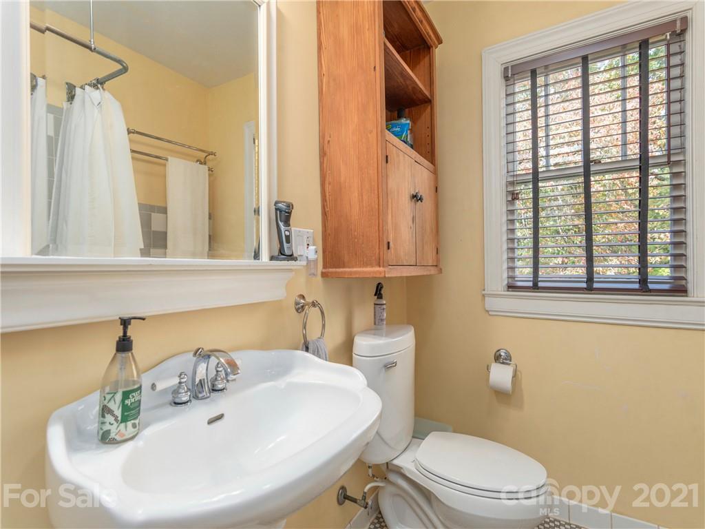 2 Normandy Road Asheville NC 28803