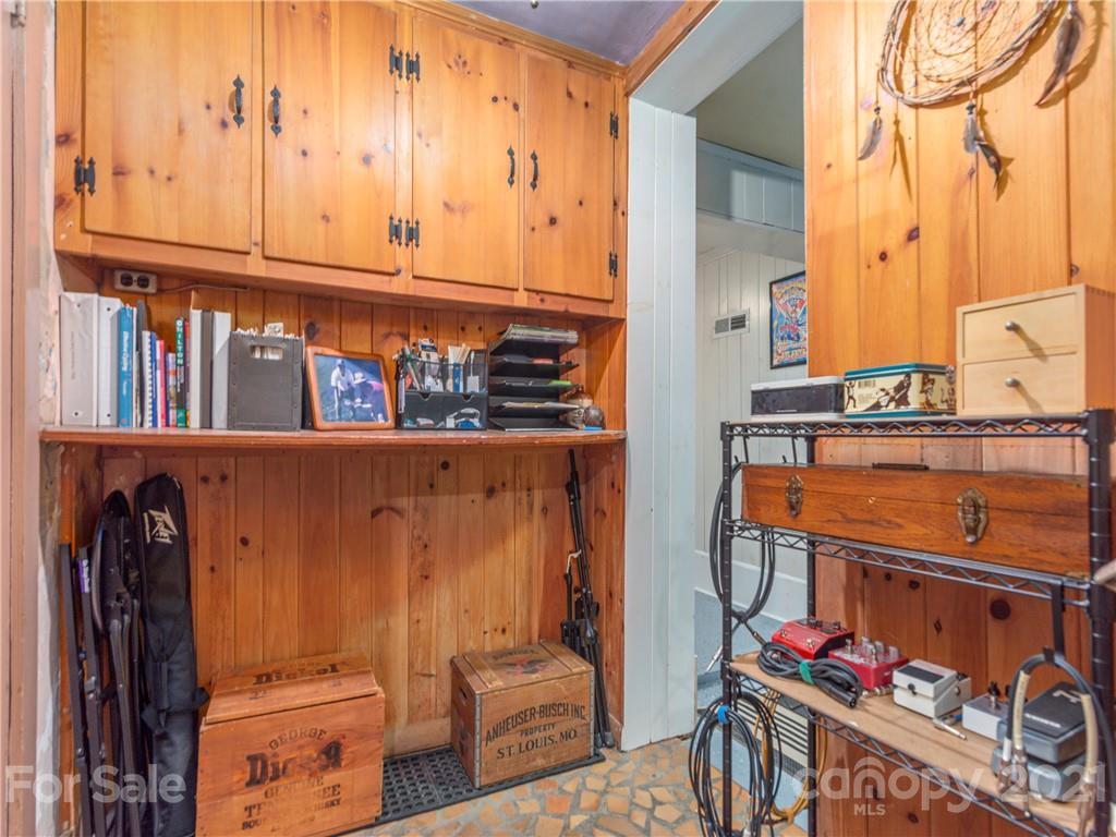 2 Normandy Road Asheville NC 28803
