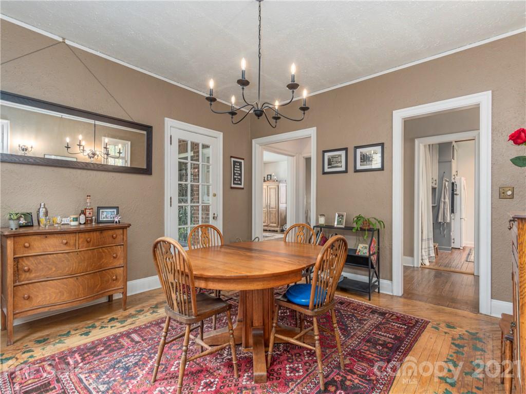 2 Normandy Road Asheville NC 28803