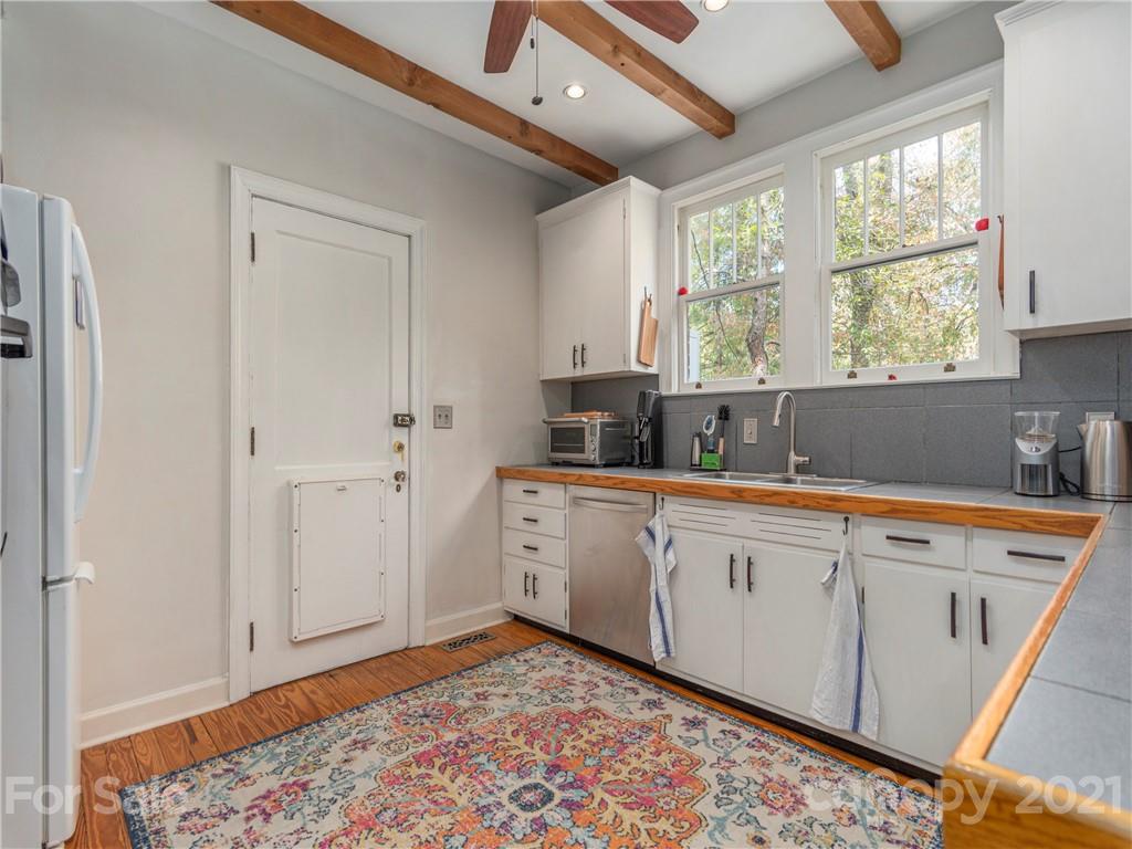 2 Normandy Road Asheville NC 28803