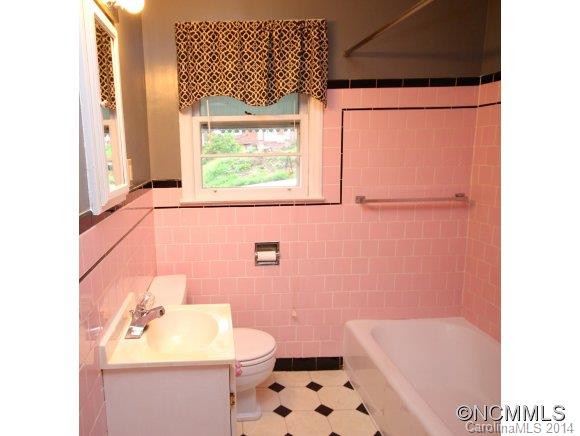 19 Robinwood Avenue Asheville NC 28806