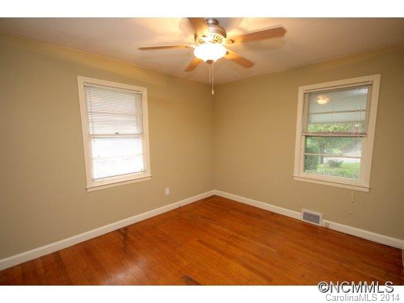 19 Robinwood Avenue Asheville NC 28806