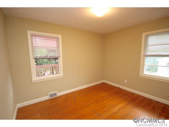 19 Robinwood Avenue Asheville NC 28806