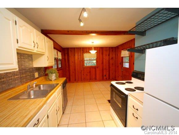 19 Robinwood Avenue Asheville NC 28806