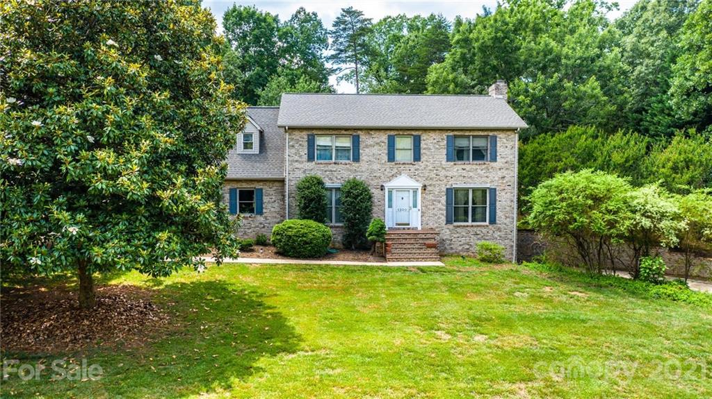 1300 Shadowfax Wynd Hickory NC 28602