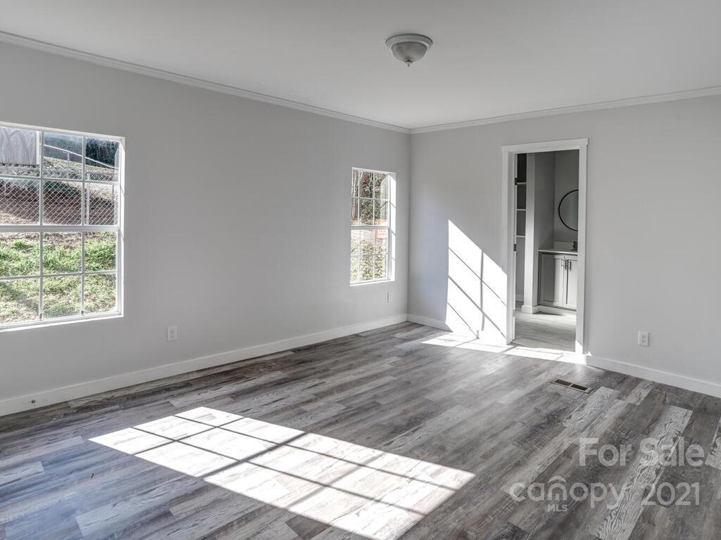 18 Tootsie Lane Candler NC 28715