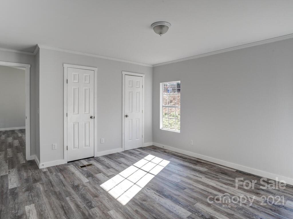 18 Tootsie Lane Candler NC 28715