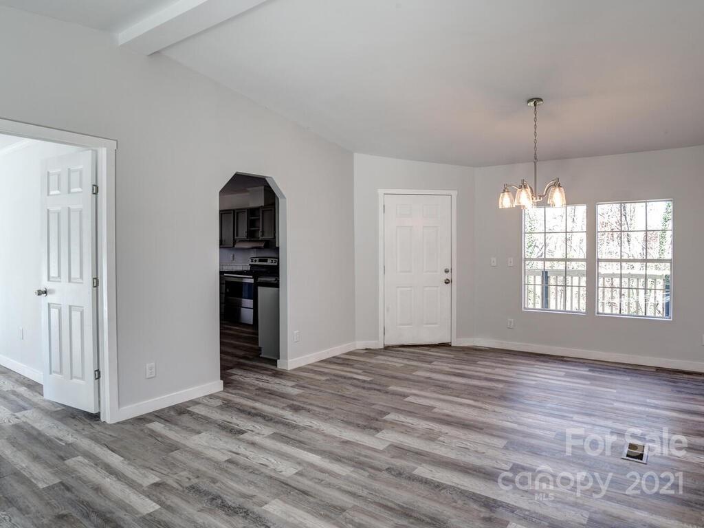 18 Tootsie Lane Candler NC 28715