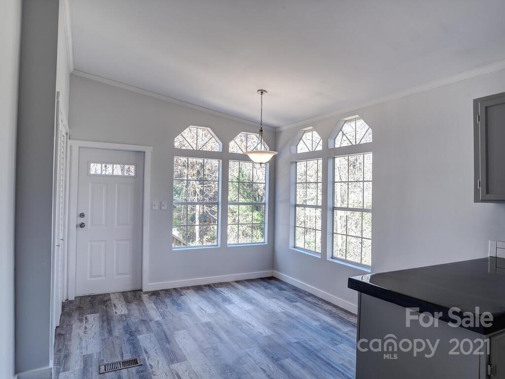 18 Tootsie Lane Candler NC 28715