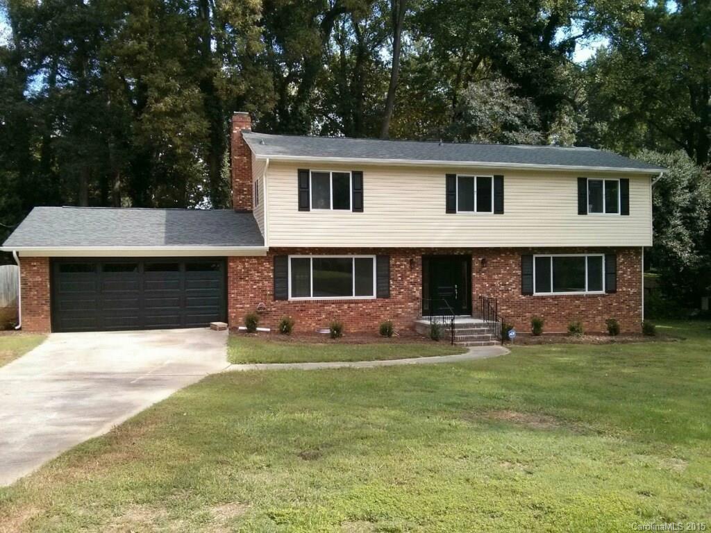 6900 April Lane Charlotte NC 28215