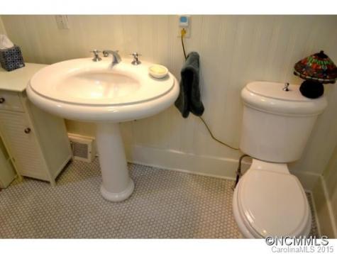 30 Monroe Place Asheville NC 28801