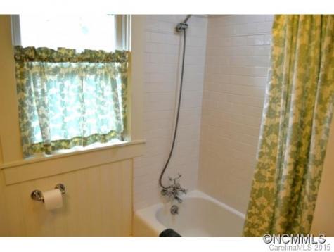 30 Monroe Place Asheville NC 28801