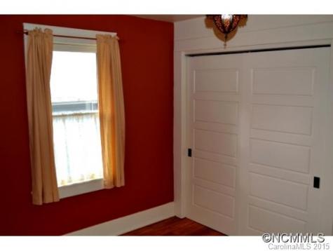 30 Monroe Place Asheville NC 28801