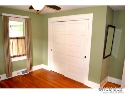 30 Monroe Place Asheville NC 28801