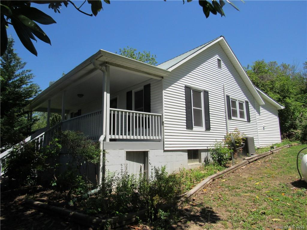 132 Mountain Heights Avenue Hot Springs NC 28743