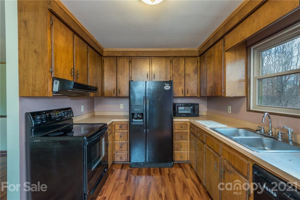 2161 Parker Padgett Road Old Fort NC 28762