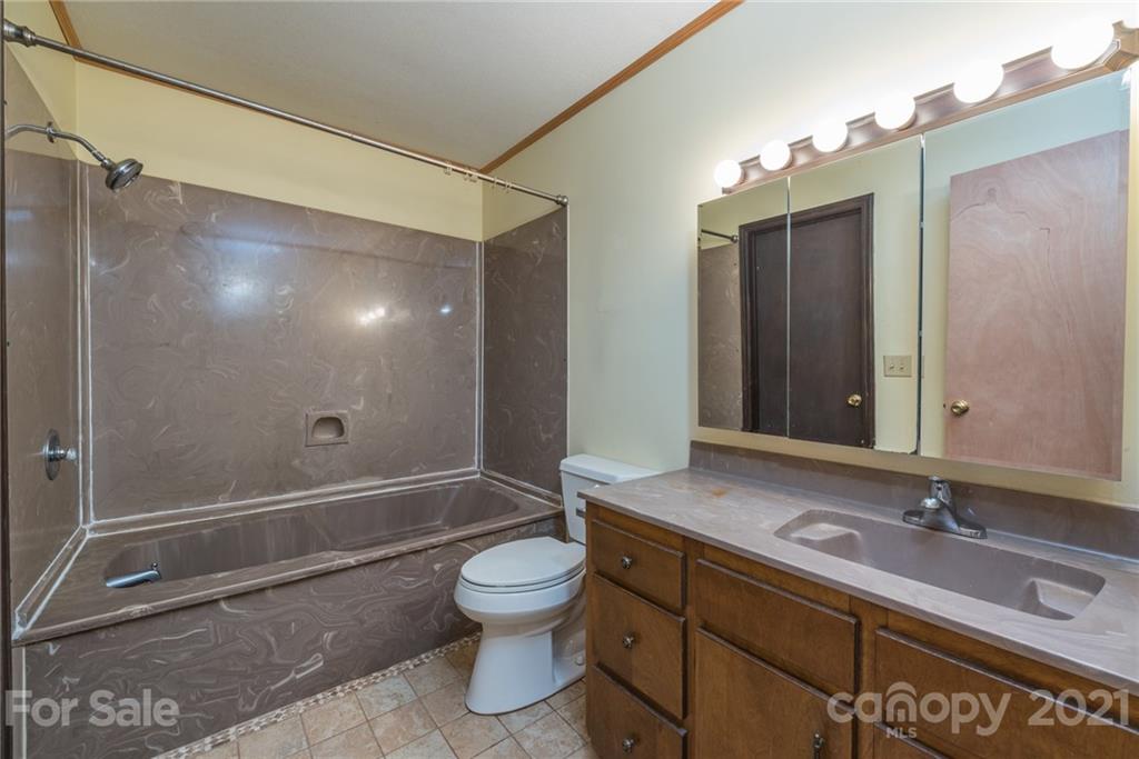 2161 Parker Padgett Road Old Fort NC 28762