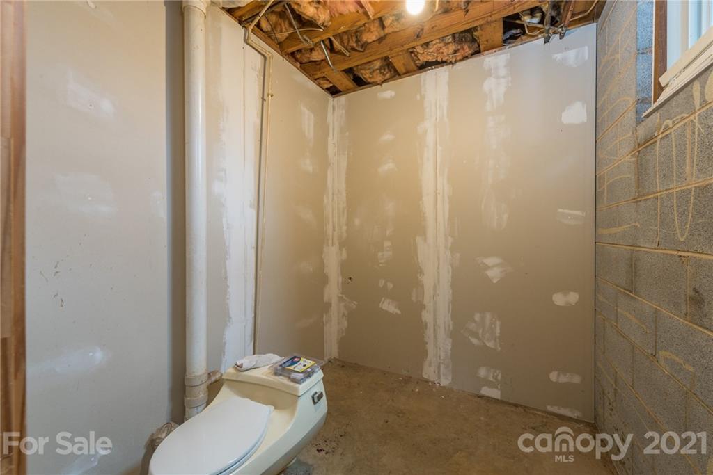 2161 Parker Padgett Road Old Fort NC 28762