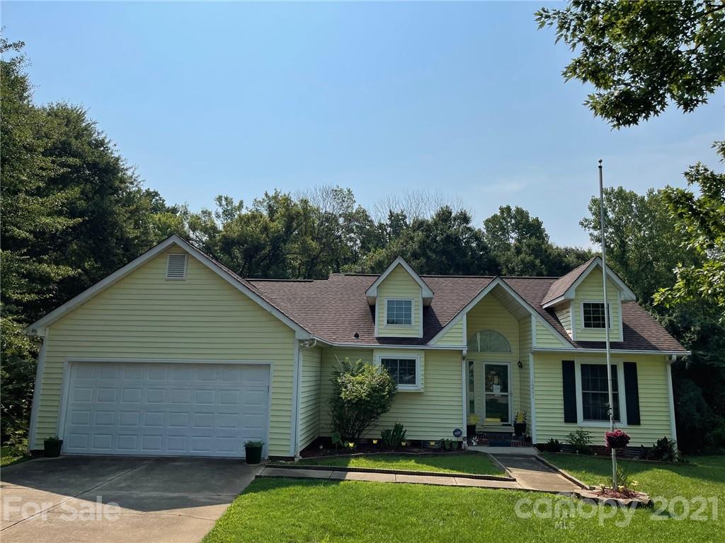 10501 Southern Oak Court Charlotte NC 28214