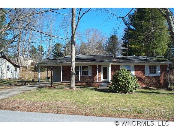 20 Pinehurst Circle Arden NC 28704