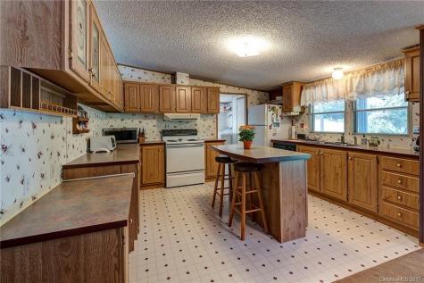 9 Misty Ridge Lane Leicester NC 28748