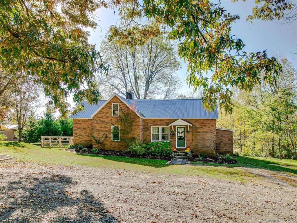 217 Dogwood Road Candler NC 28715
