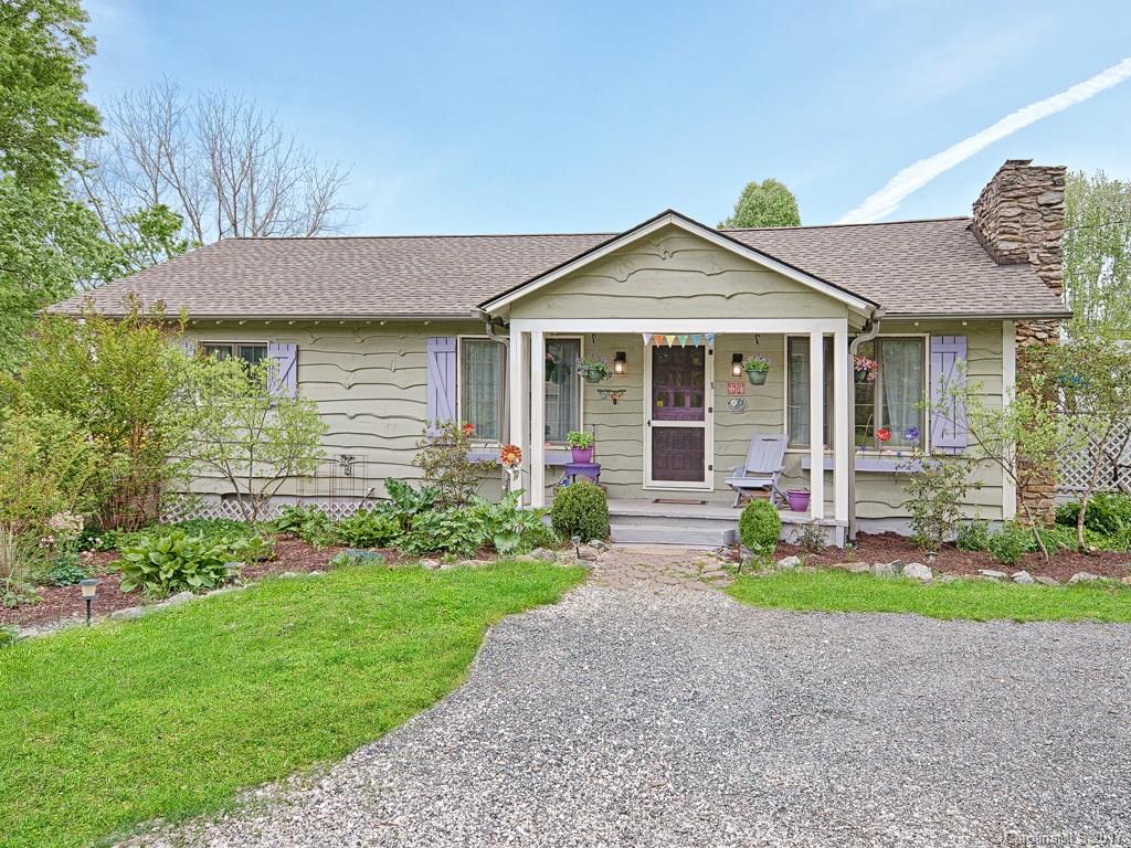 14 Ballard Road Weaverville NC 28787