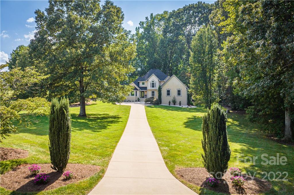 2041 Wellington Avenue Newton NC 28658