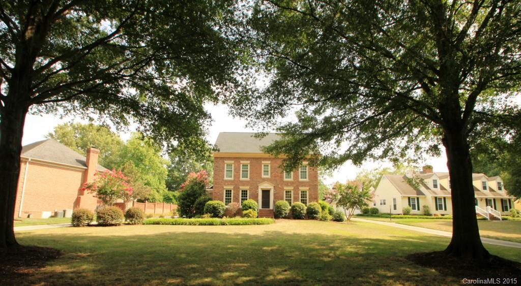 4934 Lindstrom Drive Charlotte NC 28226