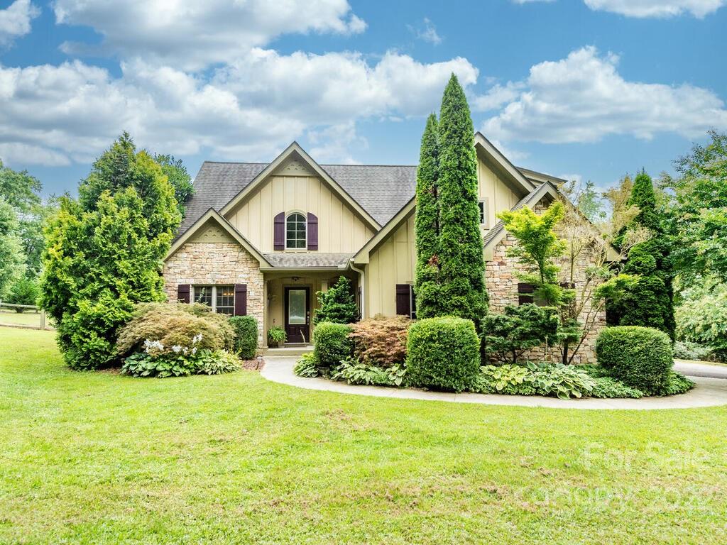 23 Meadow Run Drive Mills River NC 28759