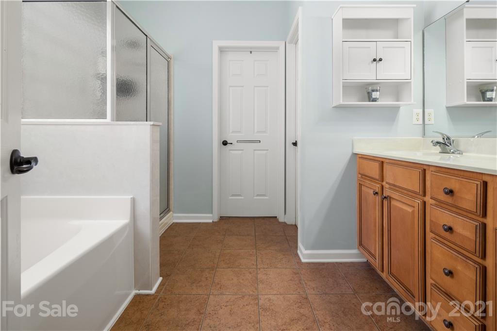 27 Welbourn Way Arden NC 28704
