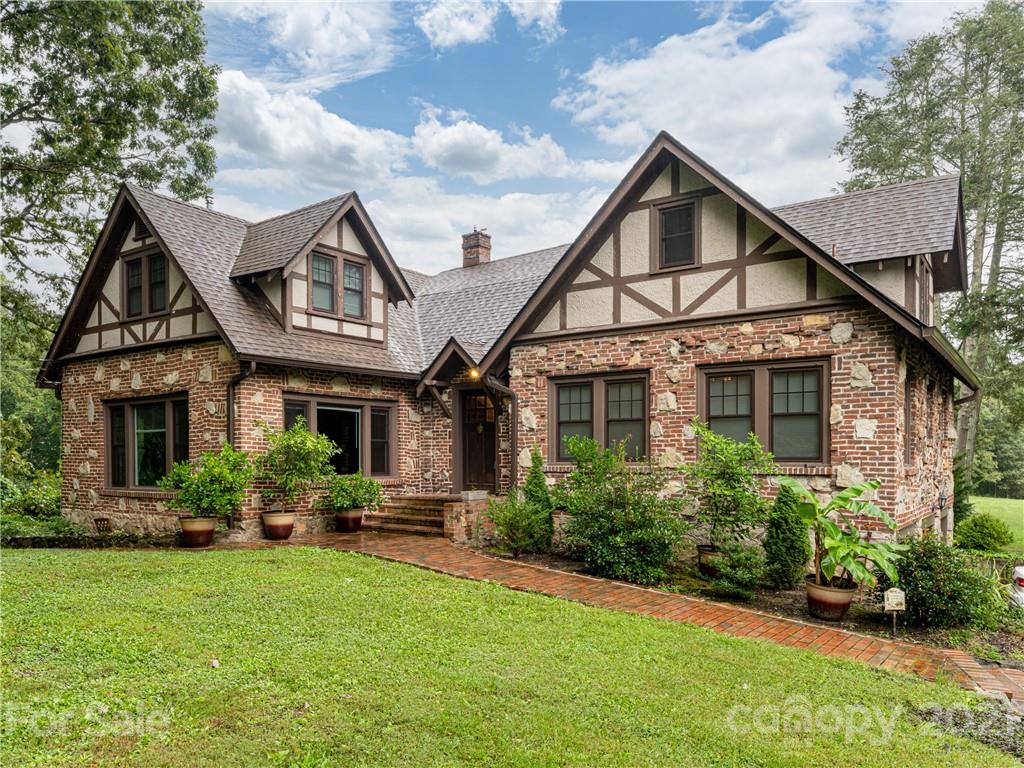 631 Monte Vista Road Candler NC 28715
