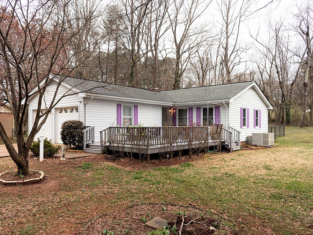 1508 Meadowbrook Drive Newton NC 28658