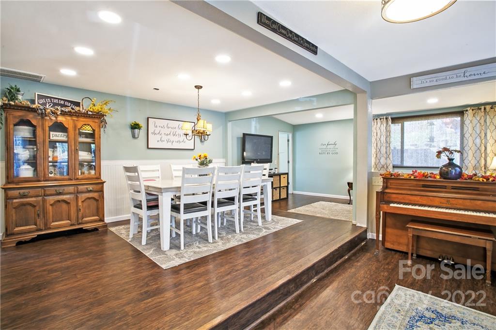 1303 Cashiers Valley Road Brevard NC 28712