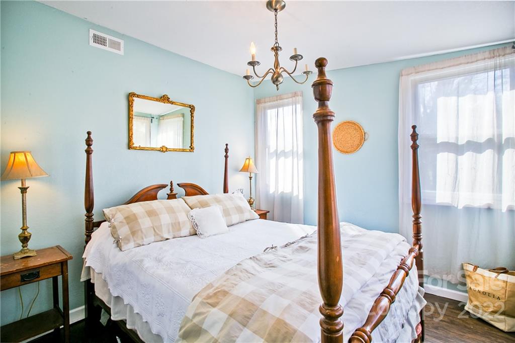 1303 Cashiers Valley Road Brevard NC 28712