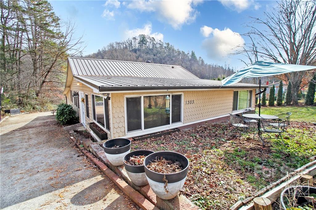 1303 Cashiers Valley Road Brevard NC 28712