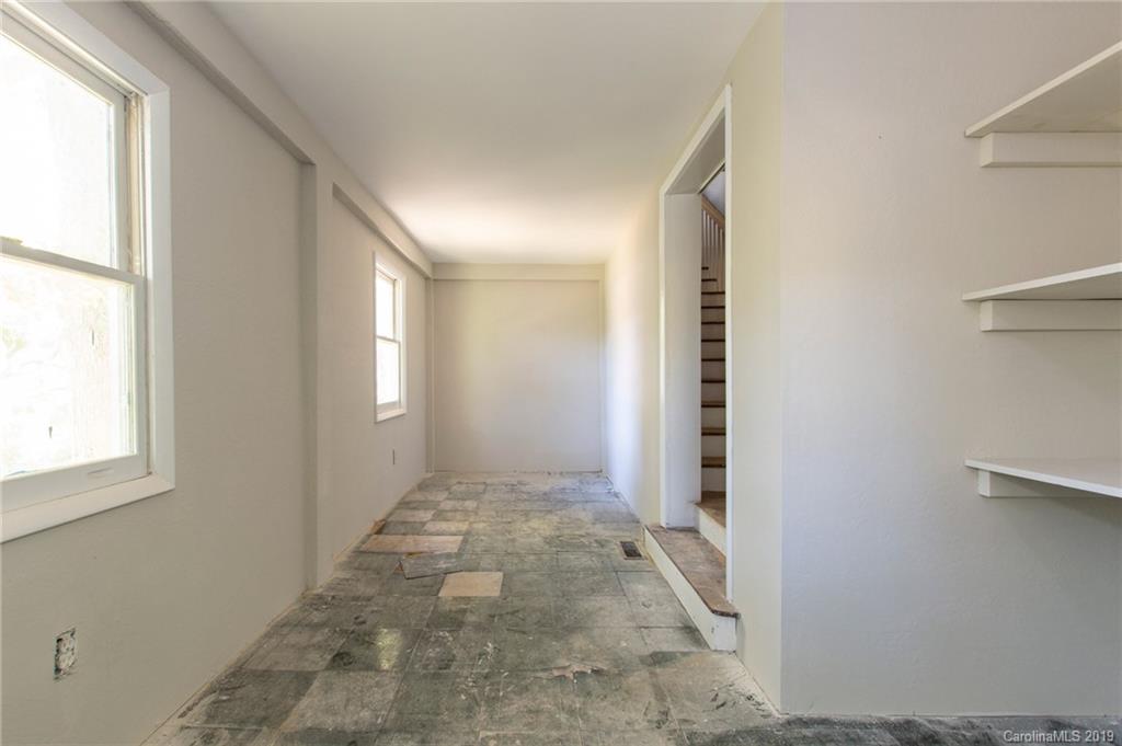 87 Annandale Avenue Asheville NC 28801