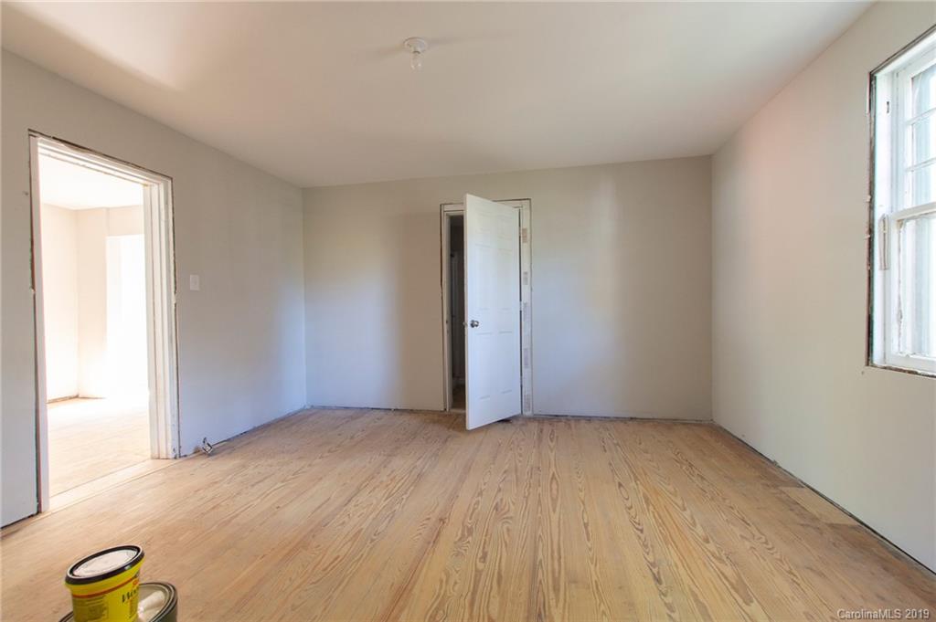 87 Annandale Avenue Asheville NC 28801