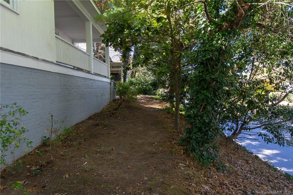 87 Annandale Avenue Asheville NC 28801