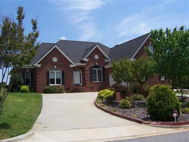 4926 Brookridge Drive NE Hickory NC 28601