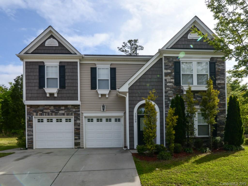 12709 Oldehurst Place Charlotte NC 28262