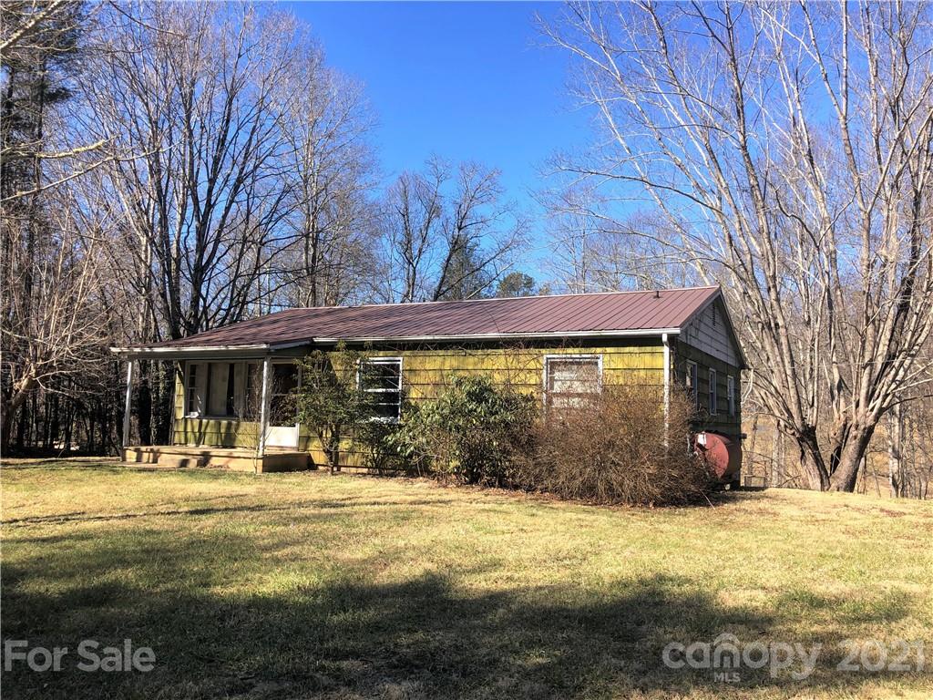 87 J R Sayles Road Canton NC 28716