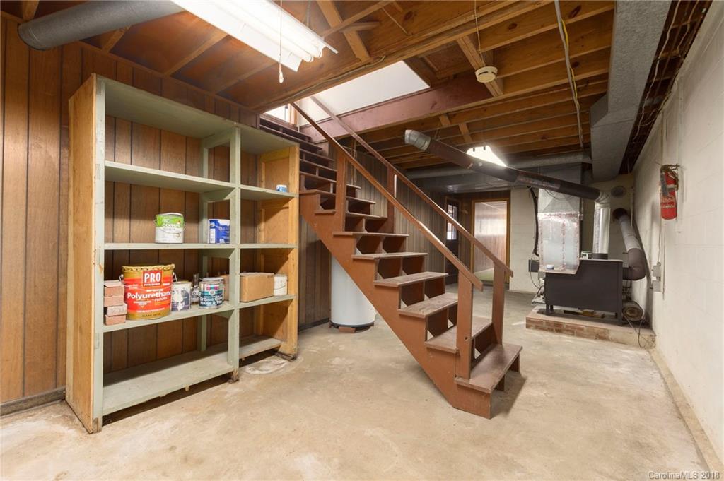 7 Starnes Cove Drive Asheville NC 28806
