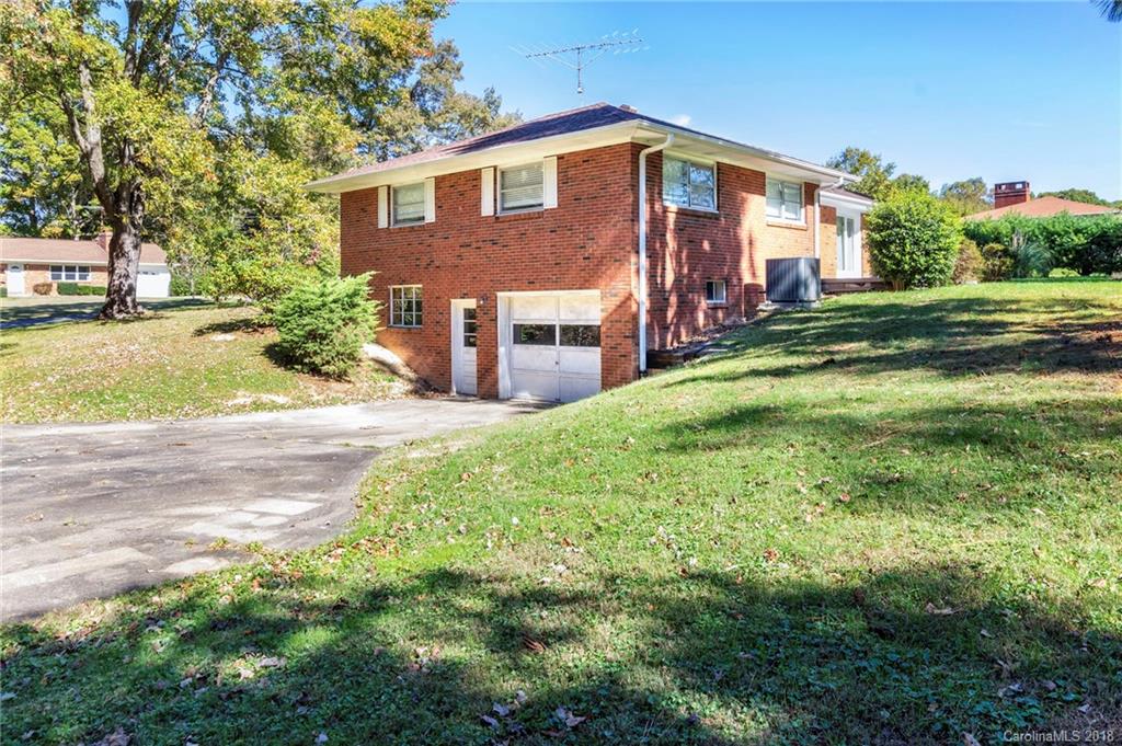 7 Starnes Cove Drive Asheville NC 28806