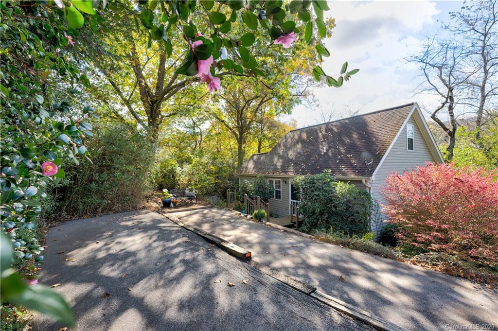 16 Ox Creek Road Weaverville NC 28787