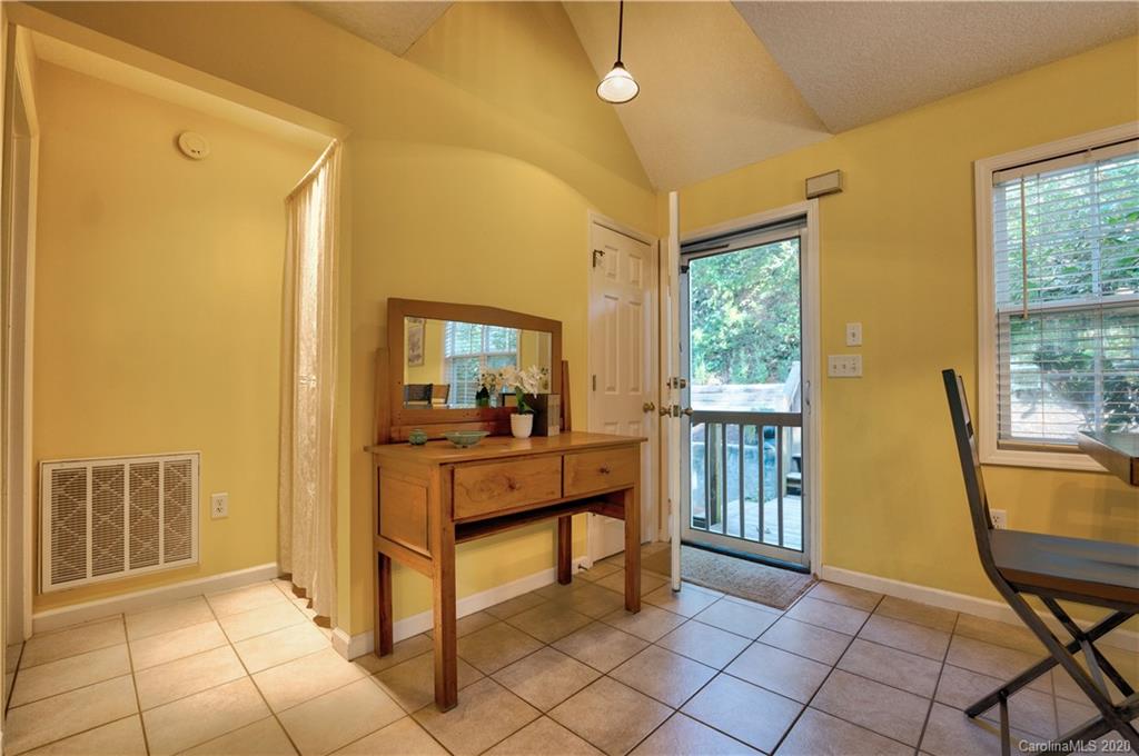 16 Ox Creek Road Weaverville NC 28787