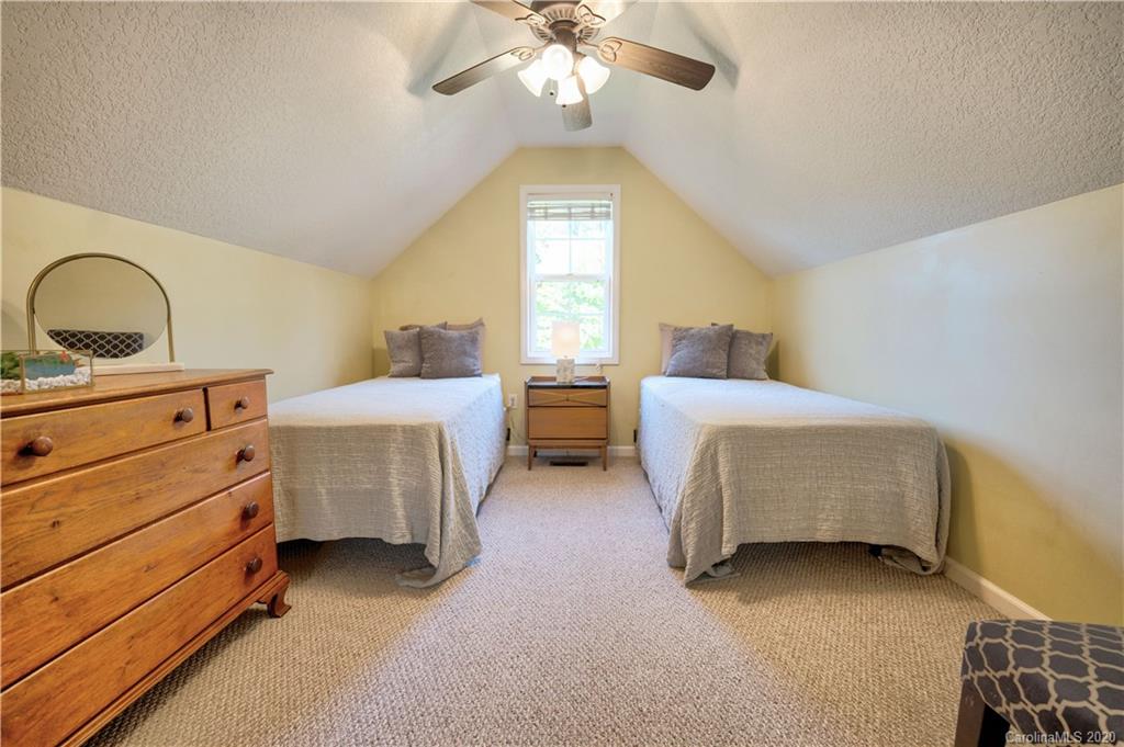 16 Ox Creek Road Weaverville NC 28787